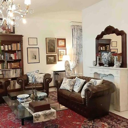 La Villa Bianca - Appartamento In Villa Sesto Fiorentino Luaran gambar